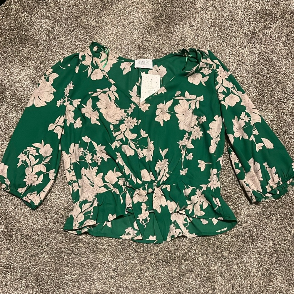 BRAND NEW Green and Tan Floral Mesh Top Size S.
